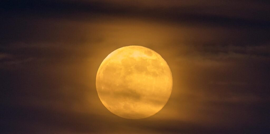 The Amazing Last Supermoon of The year 2022 | Peterhead Gallery