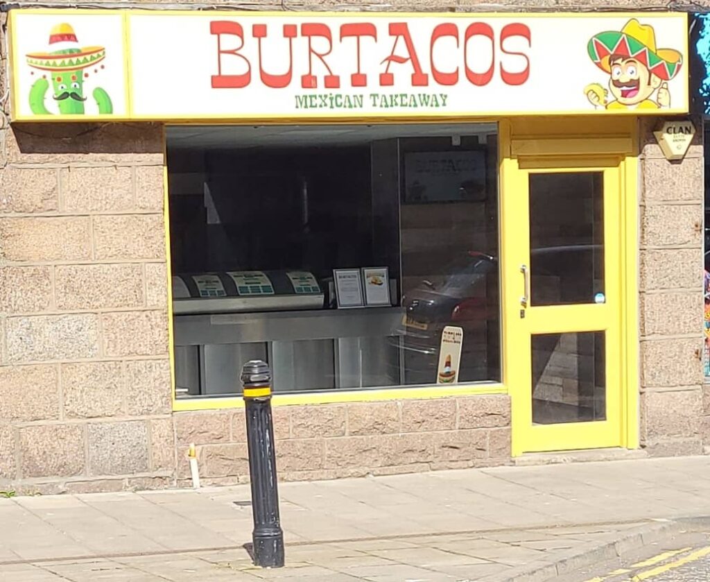 Mexican takeaway Burtacos min