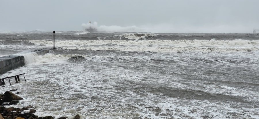 Peterhead South Breakwater 5 min