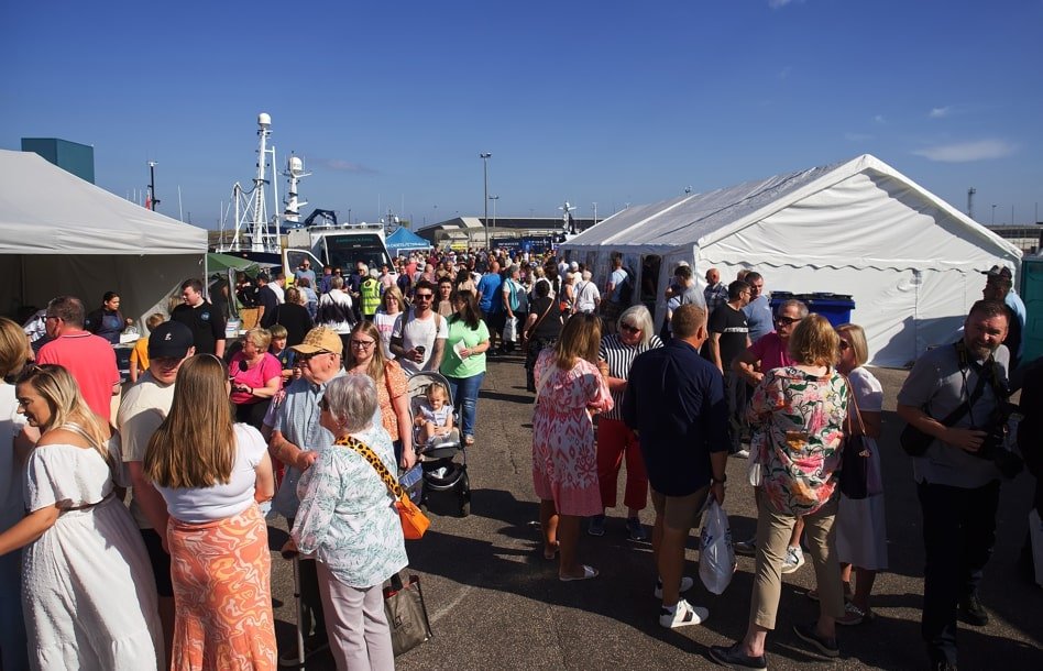 Crowds at SeaFest Peterhead min