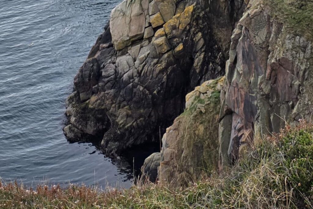 Attention for Cliffs and coastal walkers call 999 2 Cliff and coastal walking min